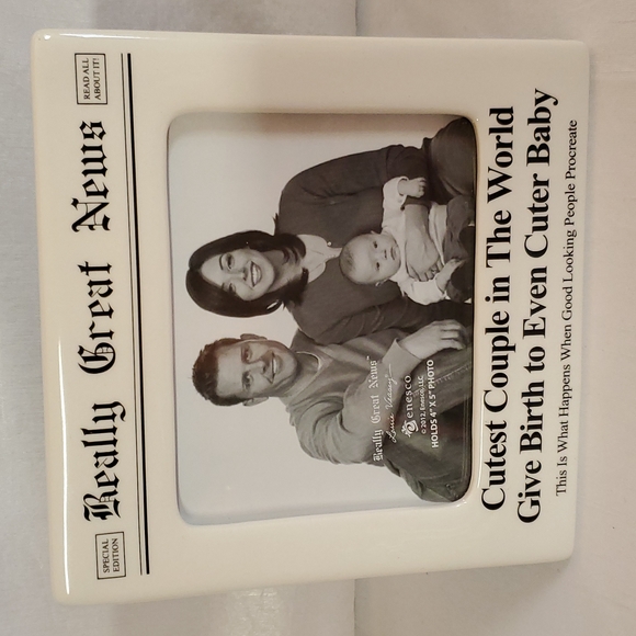 Enesco Other - Really Great News Family 👪 Ceramic Frame by: Enesco 4"×5"